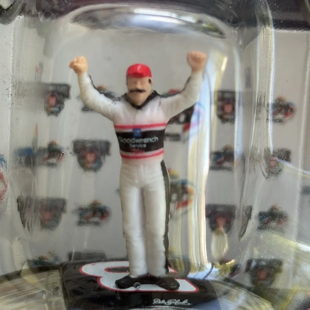 Winners Circle Daytona 500 Dale Earnhardt Feb 15 1998 Diecast Car Action Figure